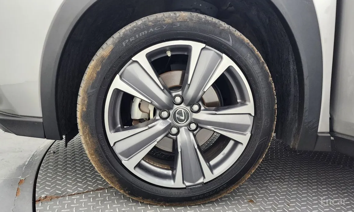 Lexus UX 2022 2WD