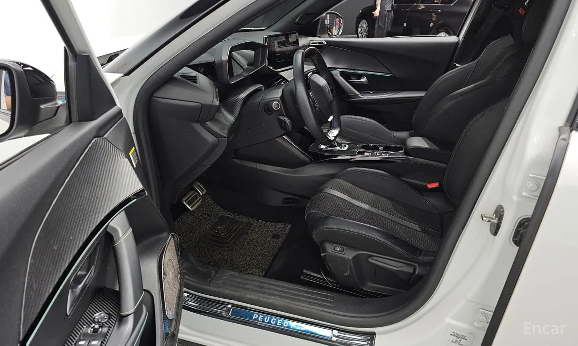 Peugeot 2008 2020 EV GT