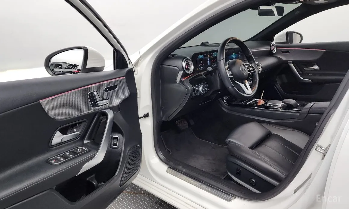 Mercedes-Benz A-Class 2019 A250 4MATIC Sedan