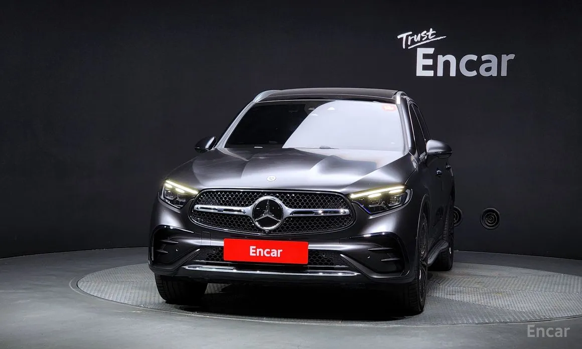 Mercedes-Benz GLC-Class 2023 GLC300 4MATIC AMG Line
