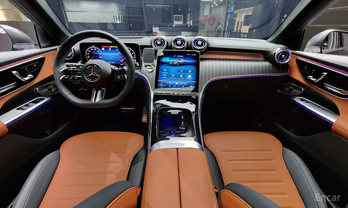 Mercedes-Benz GLC-Class 2023 GLC300 4MATIC AMG Line