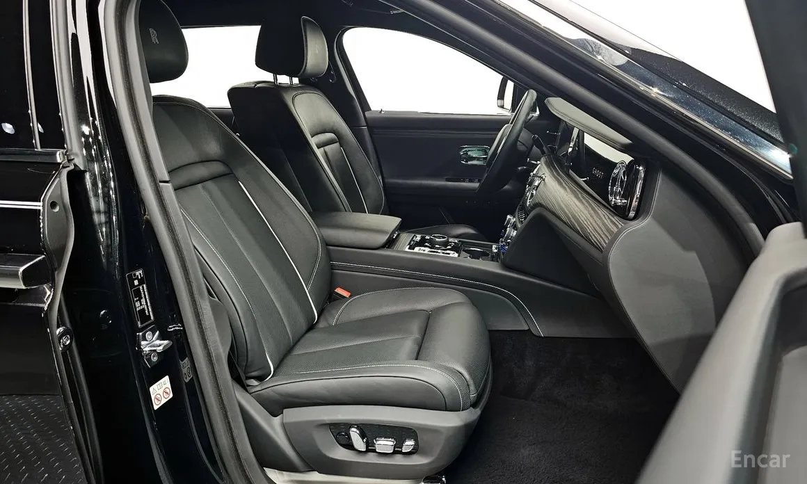 Rolls-Royce Ghost 2020 6.7 EWB V12