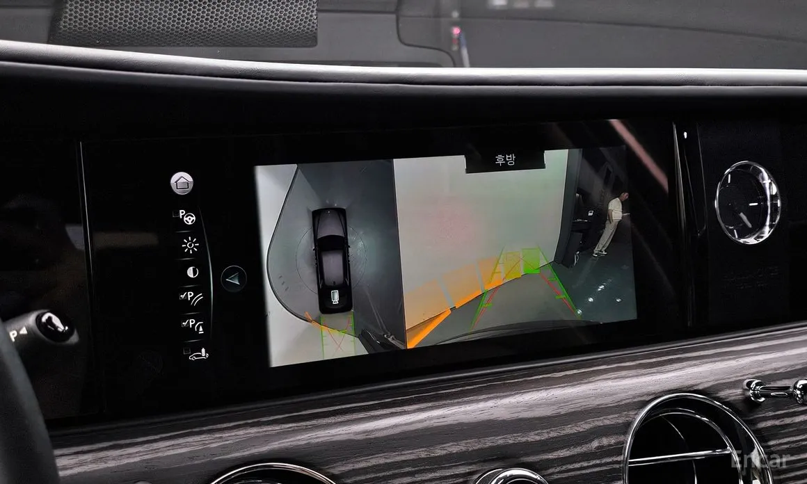 Rolls-Royce Ghost 2020 6.7 EWB V12