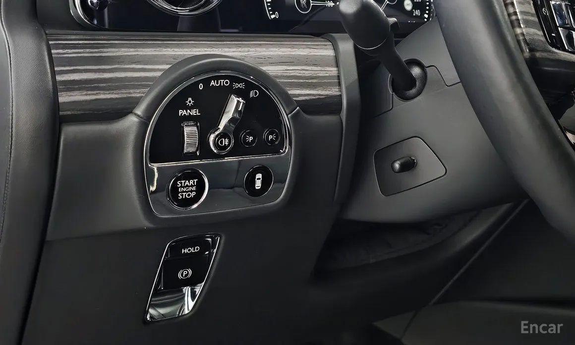 Rolls-Royce Ghost 2020 6.7 EWB V12