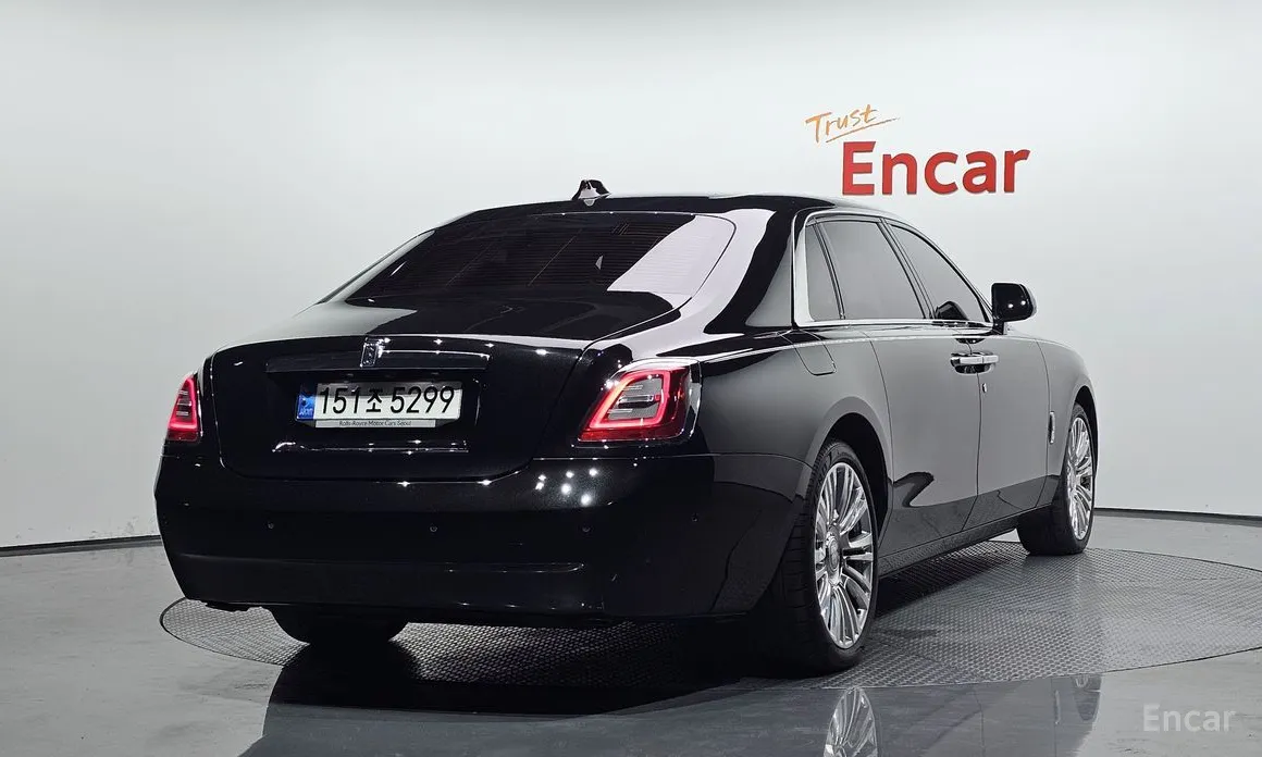 Rolls-Royce Ghost 2020 6.7 EWB V12