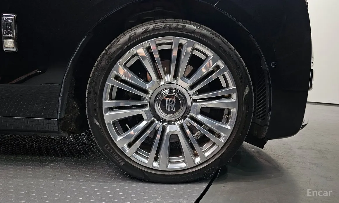 Rolls-Royce Ghost 2020 6.7 EWB V12