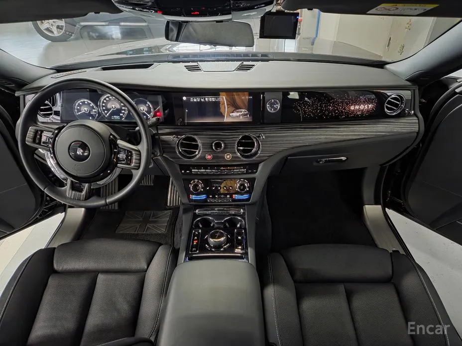 Rolls-Royce Ghost 2020 6.7 EWB V12