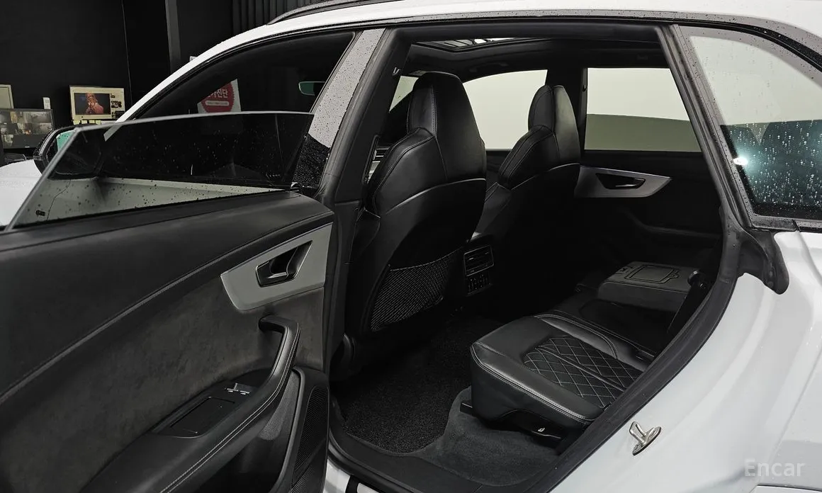 Audi Q8 2018 55 TFSI Quattro Premium