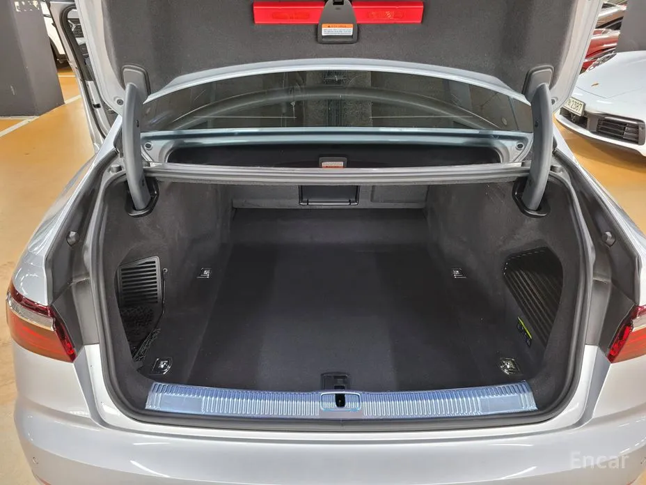 Audi A8 2018 55 TFSI Quattro Premium LWB