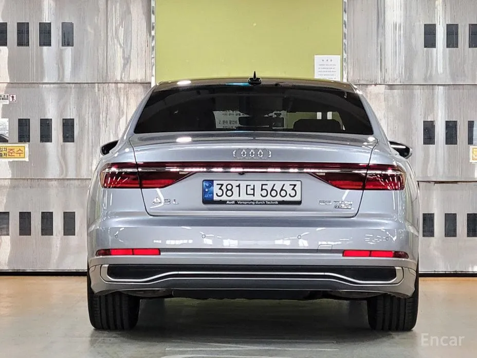 Audi A8 2018 55 TFSI Quattro Premium LWB