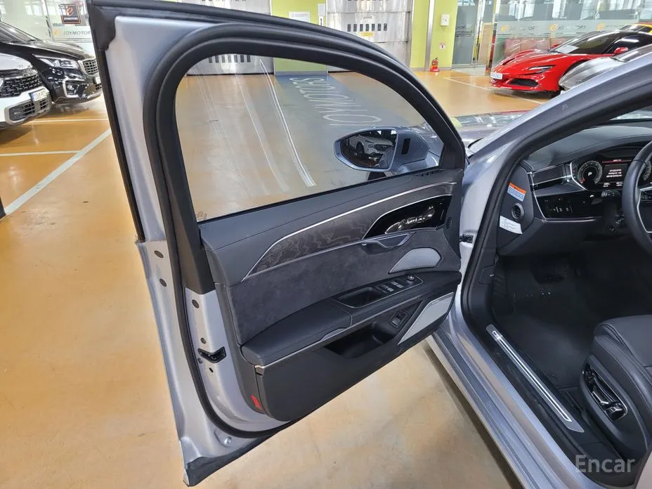 Audi A8 2018 55 TFSI Quattro Premium LWB