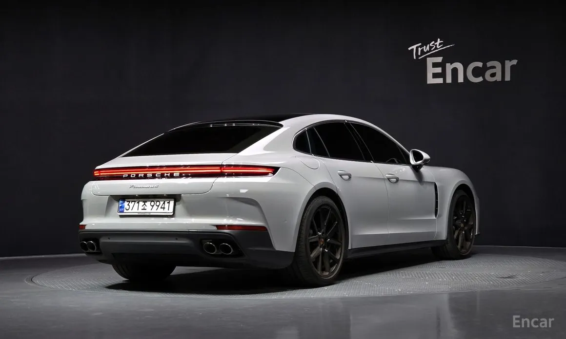 2024 Porsche Panamera