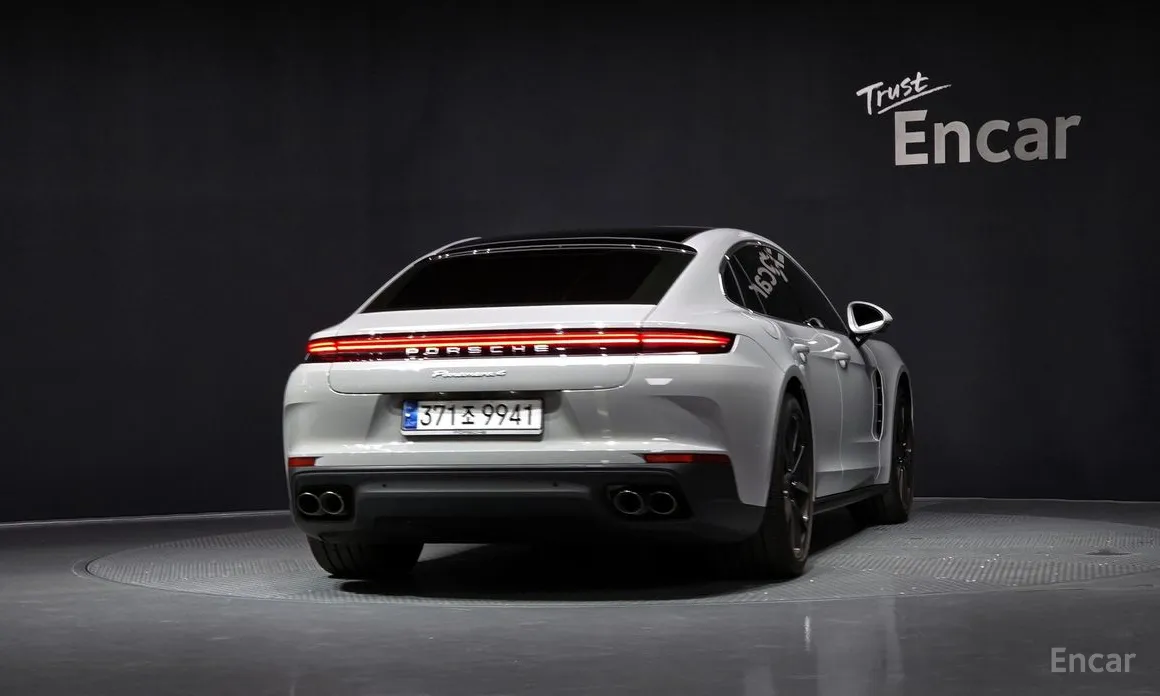 2024 Porsche Panamera