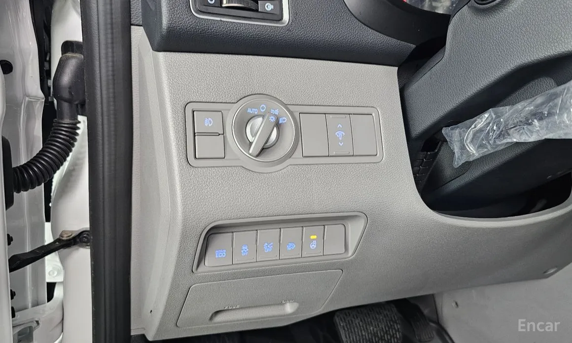 Hyundai Solati 2015 15-seater