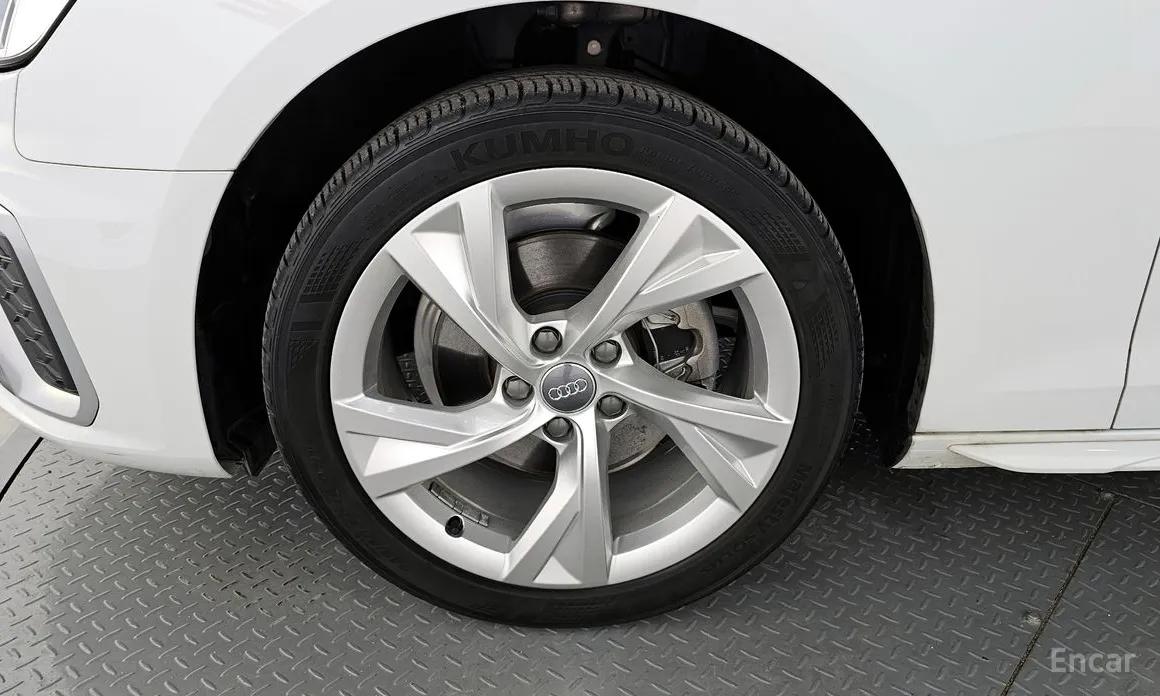 Audi A4 2016 40 TFSI Premium