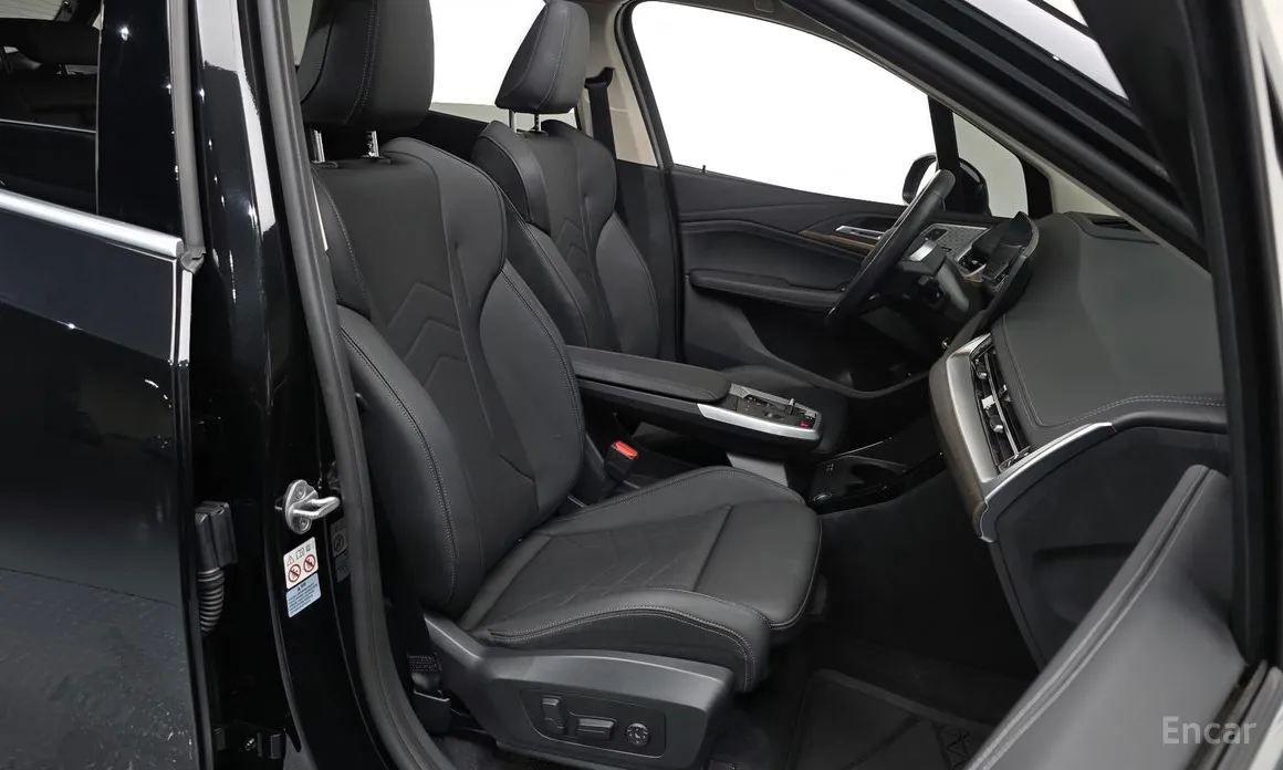 BMW 2 Series 2022 220i Luxury