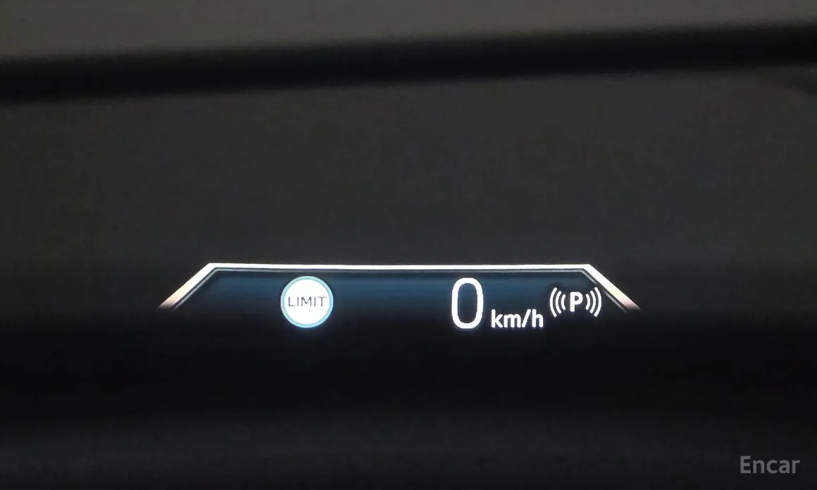 BMW 2 Series 2022 220i Luxury