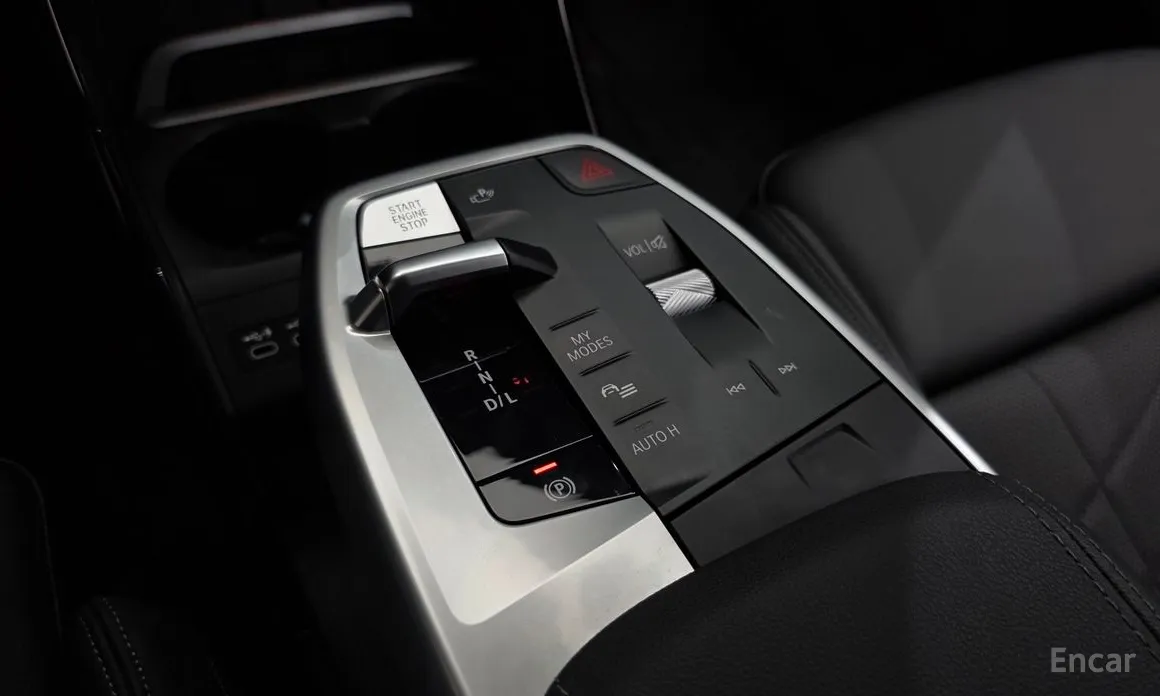 BMW 2 Series 2022 220i Luxury