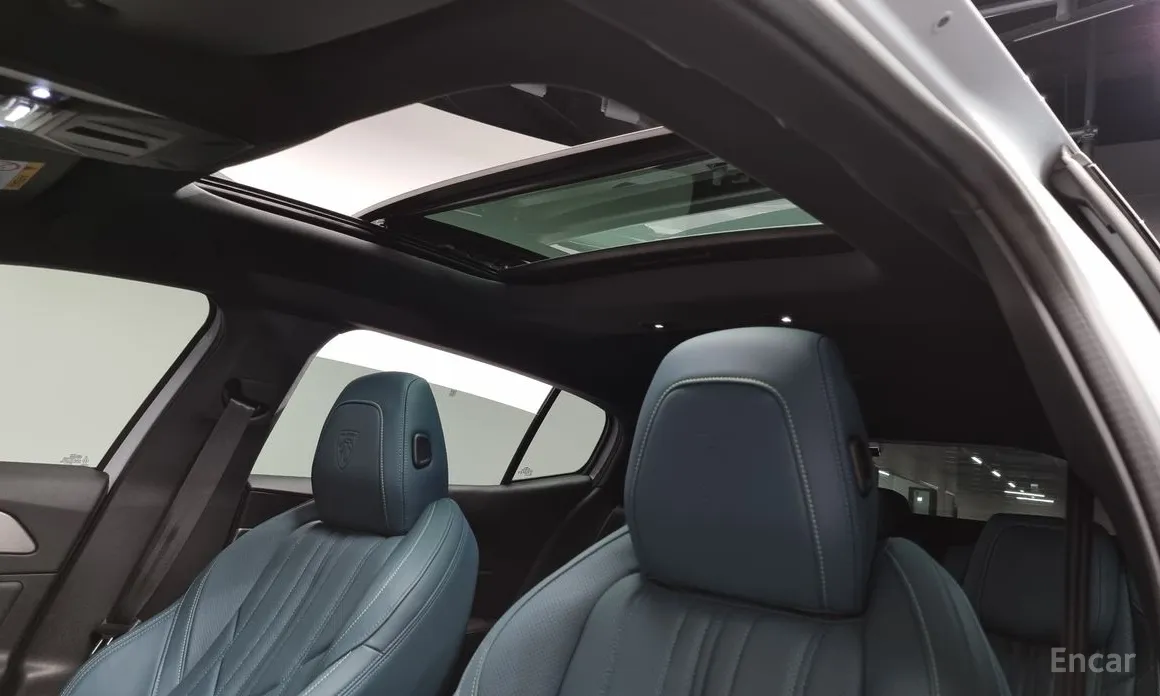 Peugeot 408 2023 1.2 Pure Tech GT