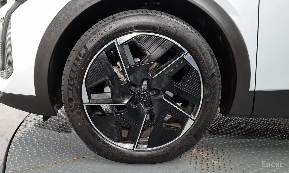 Peugeot 408 2023 1.2 Pure Tech GT