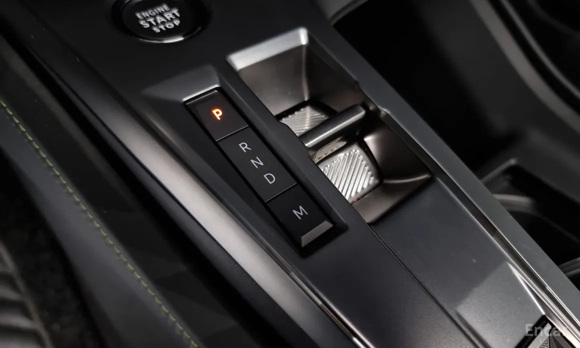 Peugeot 408 2023 1.2 Pure Tech GT