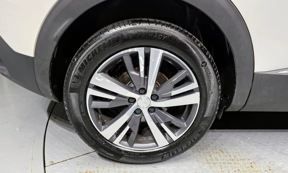 Peugeot 3008 2017 1.2 Pure Tech Allure