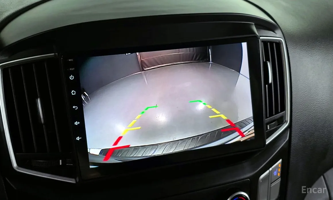 Hyundai Starex 2017 Van 3-Seater