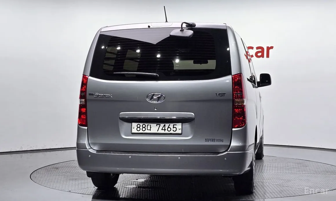 Hyundai Starex 2017 Van 3-Seater