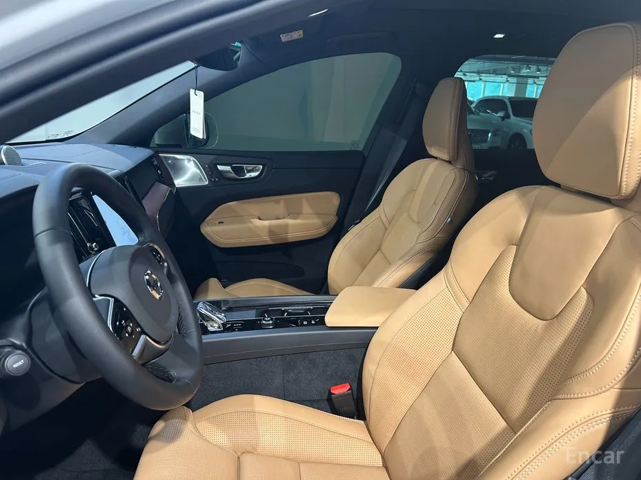 Volvo XC60 2017 T8 Ultra Bright