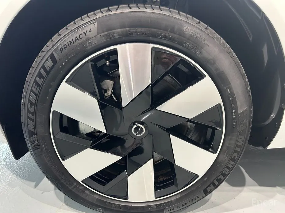 Volvo XC60 2017 T8 Ultra Bright