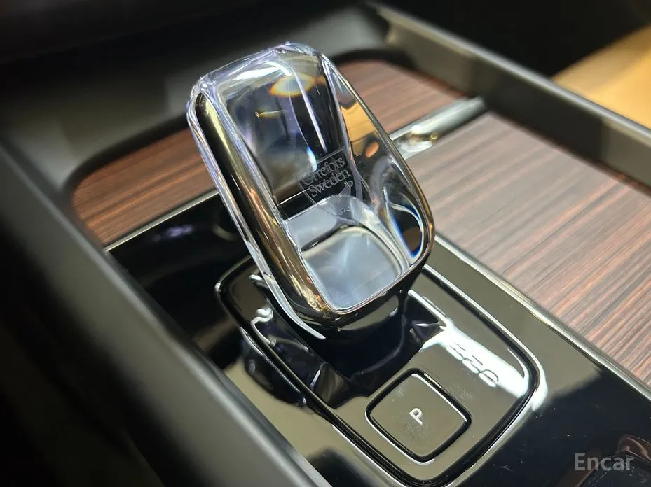 Volvo XC60 2017 T8 Ultra Bright