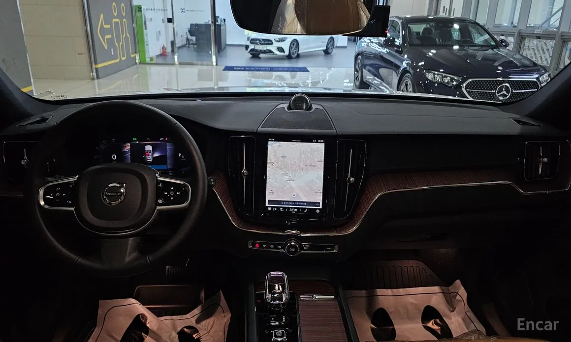 Volvo XC60 2017 T8 Ultra Bright