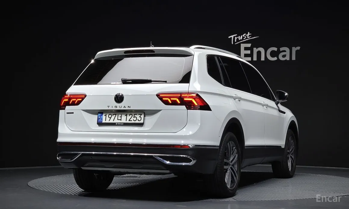 Volkswagen Tiguan 2018 2.0 TSI Prestige