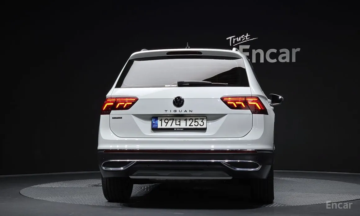 Volkswagen Tiguan 2018 2.0 TSI Prestige