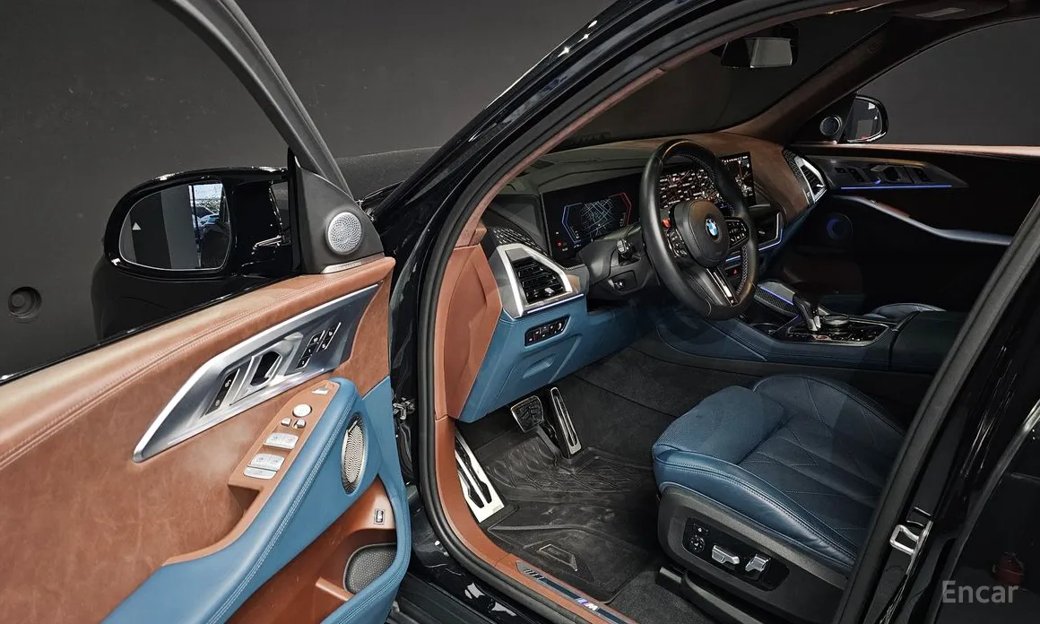 BMW XM 2023 4.4