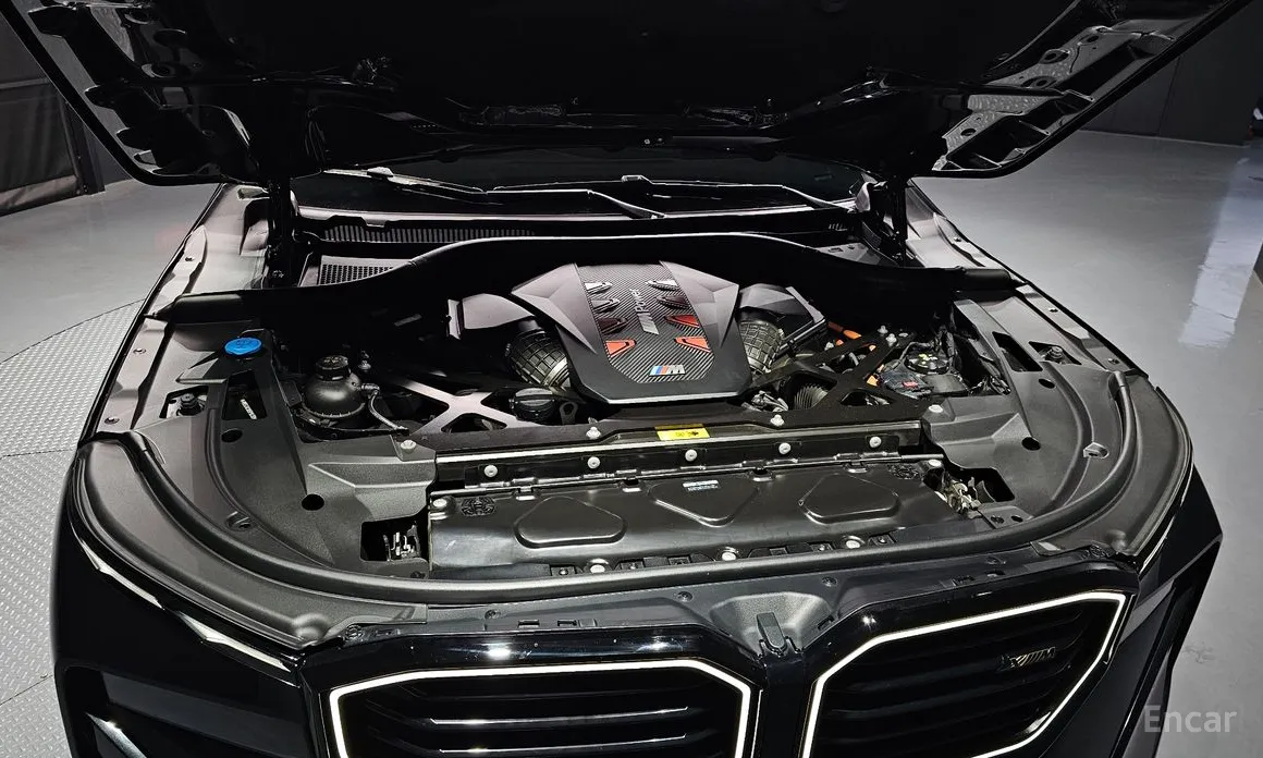 BMW XM 2023 4.4