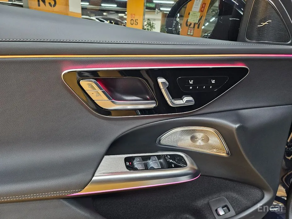 Mercedes-Benz E-Class 2024 E300 4MATIC Exclusive