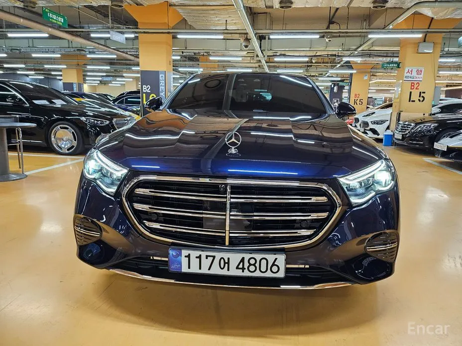 Mercedes-Benz E-Class 2024 E300 4MATIC Exclusive
