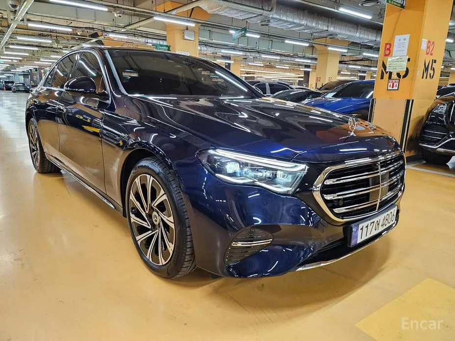 Mercedes-Benz E-Class 2024 E300 4MATIC Exclusive