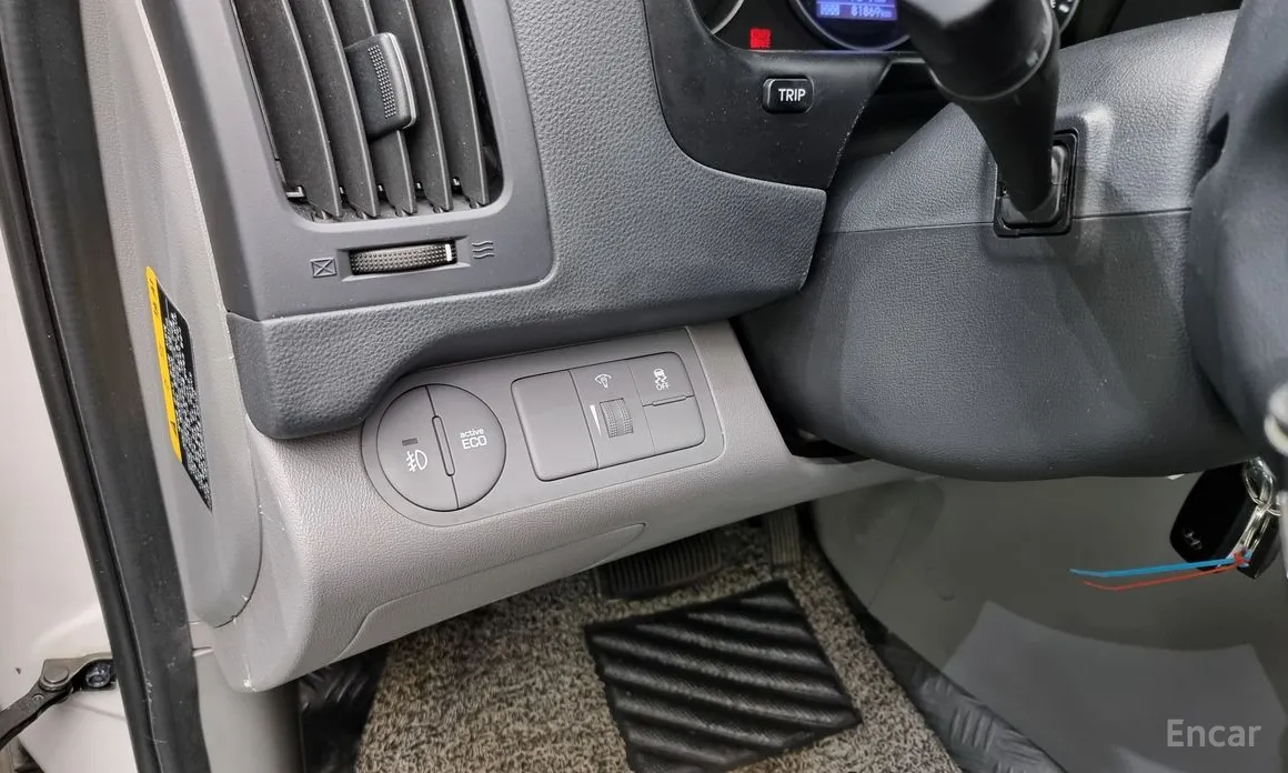 Hyundai Starex 2017 Van 3-Seater