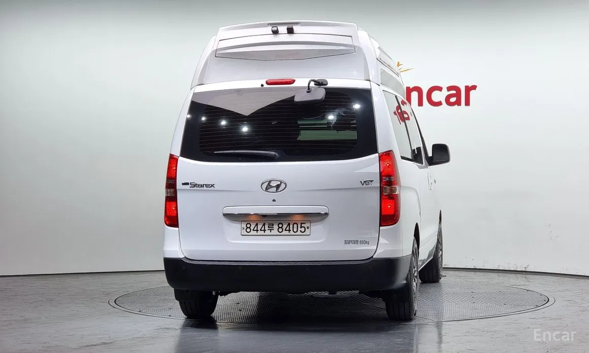 Hyundai Starex 2017 Van 3-Seater