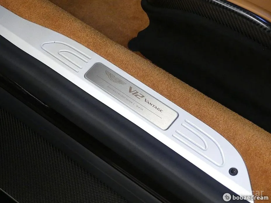 Aston Martin Vantage 2018 5.2 V12 Final Edition