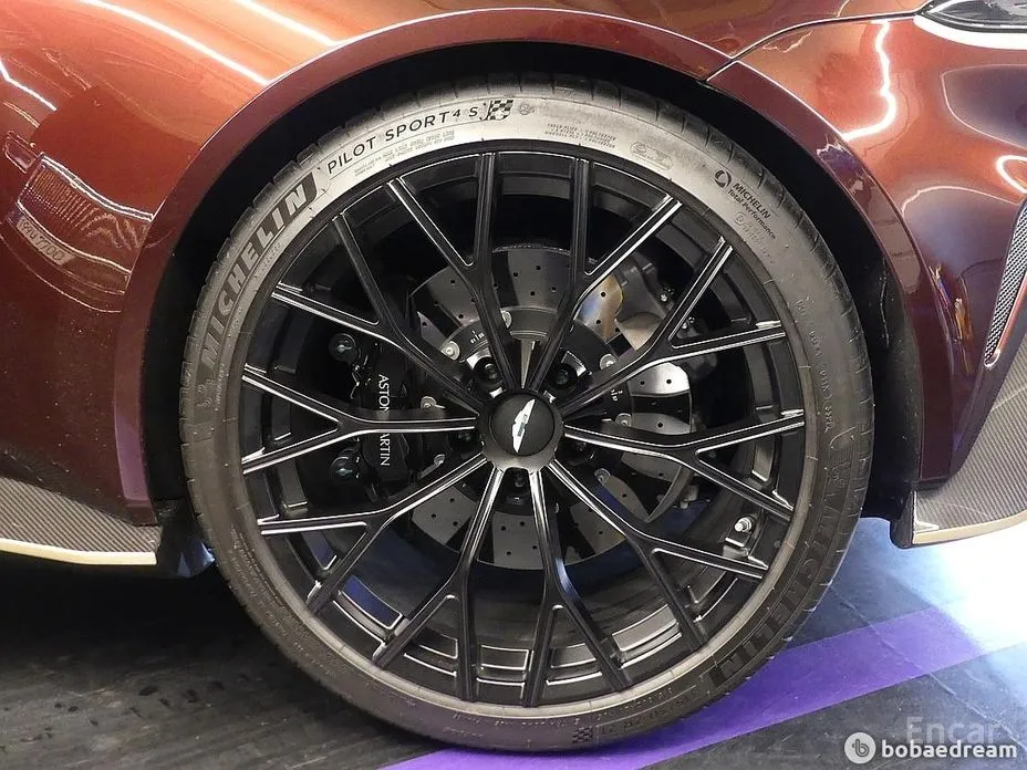 Aston Martin Vantage 2018 5.2 V12 Final Edition