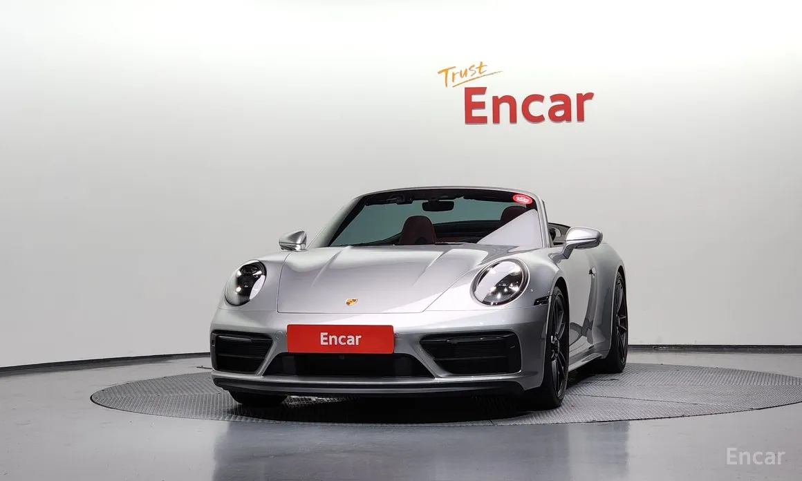 Porsche 911 2019 Carrera 4 GTS Cabriolet