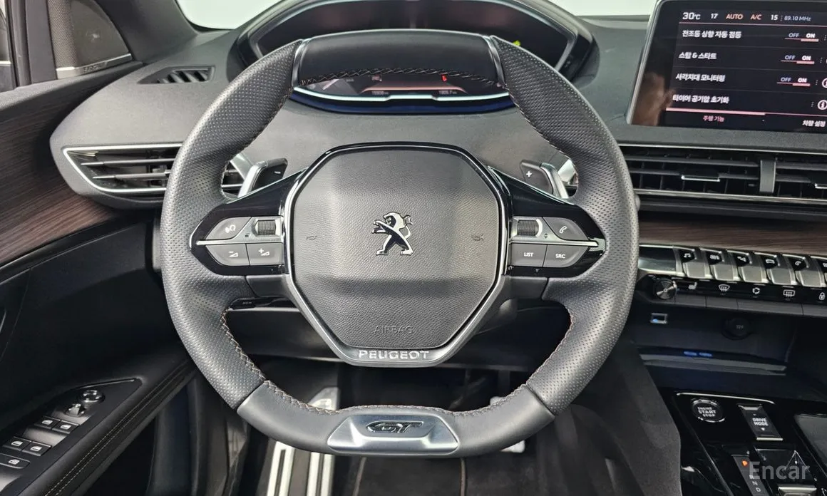 Peugeot 3008 2017 1.2 Pure Tech GT