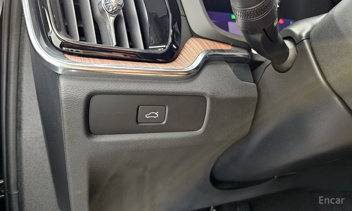 Volvo S60 2019 B5 Ultimate Bright