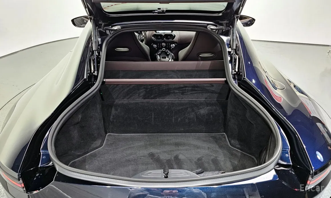 Aston Martin Vantage 2018 4.0 V8 Coupe