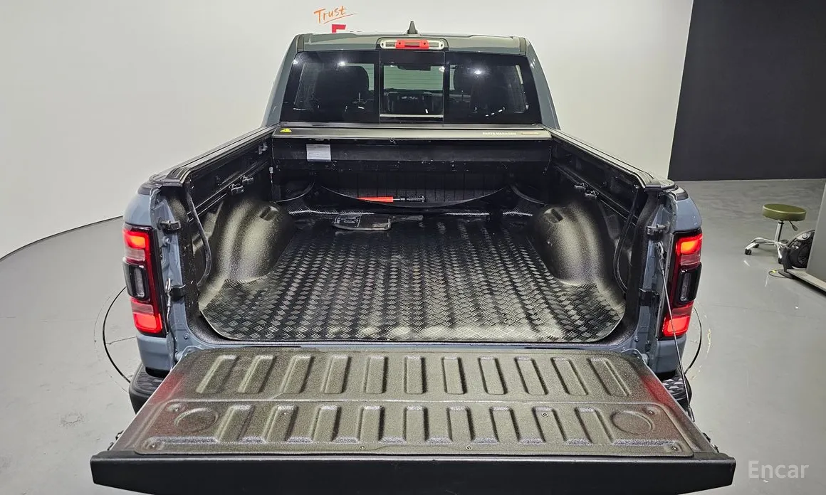 Dodge Ram Pickup 1981 5.7