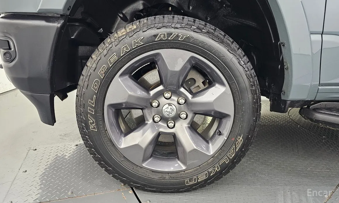 Dodge Ram Pickup 1981 5.7