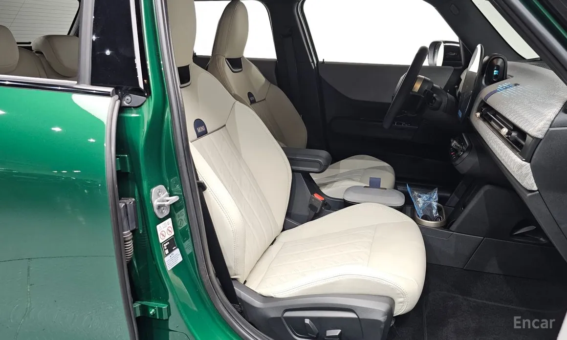 Mini Cooper 2024 Favoured